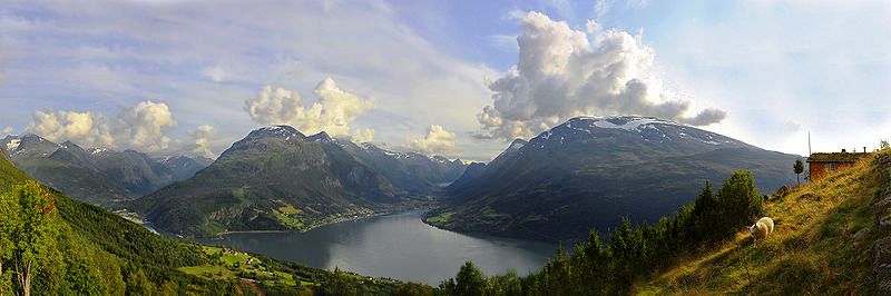 OLDEN NORUEGA NORWAY NORDFJORD
